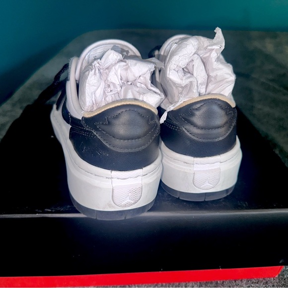 Nike Jordan 1 Elevate Low Panda Size 6 Women - Picture 3 of 3